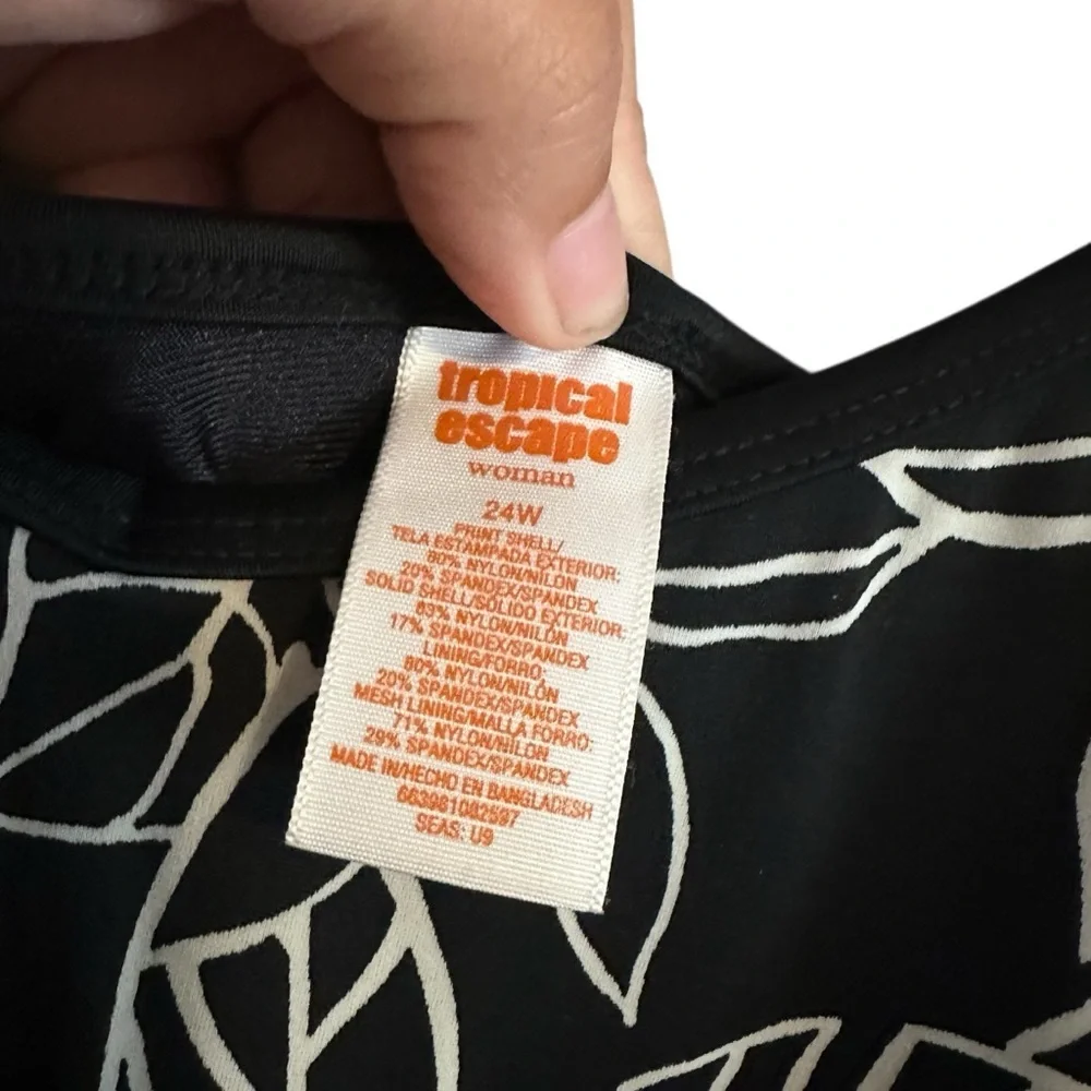 Tropical Escape Black and White Swim Dress Size 24W - Picture 3 of 6